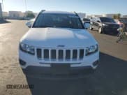 ✅ 2017 Jeep Compass High Altitude • VIN: 1C4NJDEB3HD188683 • Lot: 82656925. Wystawiony na Copart z przebiegiem 80 957 mil. Bezpłatny archiwum sprzedaży aukcyjnych z USA i szczegółowy raport historii pojazdu na DreamBid. Zdjęcie 5.