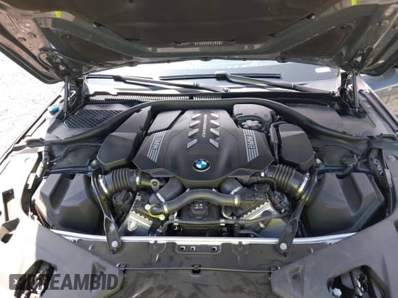 ✅ 2024 BMW 8 Series M850i • VIN: WBAGV8C09RCP31125 • Lot: 42333973. Listed on IAAI with 13,787 mi. Free auction sales archive from the USA and detailed vehicle history report at DreamBid. Image 10.