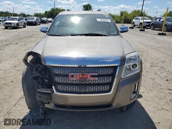 ✅ 2011 GMC Terrain SLT-2 • VIN: 2CTFLWE59B6456280 • Lot: 71058525. Wystawiony na Copart z przebiegiem 205 450 mil. Bezpłatny archiwum sprzedaży aukcyjnych z USA i szczegółowy raport historii pojazdu na DreamBid. Zdjęcie 5.