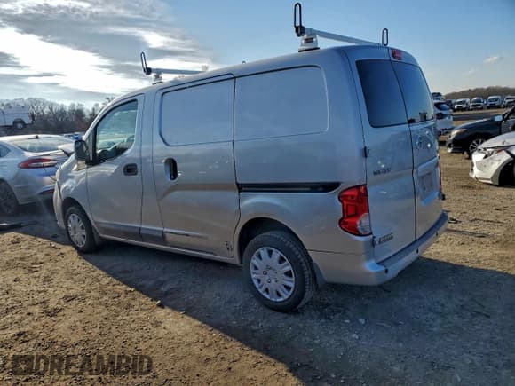 ✅ 2015 Nissan NV200 SV • VIN: 3N6CM0KN3FK691517 • Lot: 95497015. Listed on Copart with 132,400 mi. Free auction sales archive from the USA and detailed vehicle history report at DreamBid. Image 2.