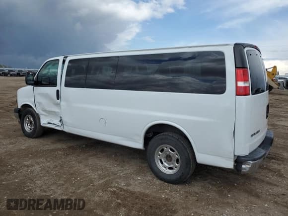 ✅ 2018 GMC Savana • VIN: 1GJZ7PFG4J1240284 • Лот: 55495065. Опубликован ранее на Copart с пробегом 96 769 миль. Бесплатный доступ к архиву аукционных продаж из США и подробный отчёт об истории автомобиля на DreamBid. Изображение 2.