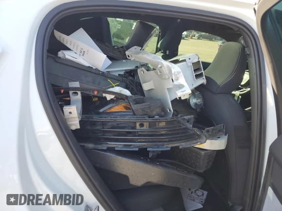 ✅ 2021 Polestar 2 Launch Edition • VIN: LPSED3KAXML008671 • Lot: 71058504. Wystawiony na Copart z przebiegiem 43 888 mil. Bezpłatny archiwum sprzedaży aukcyjnych z USA i szczegółowy raport historii pojazdu na DreamBid. Zdjęcie 10.