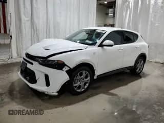 ✅ 2024 Dodge Hornet R/T • VIN: ZACPDFCW8R3A33378 • Лот: 86323625. Размещён на Copart с пробегом 27 103 миль миль. Получите бесплатный доступ к архиву аукционных продаж из США и посмотрите подробный отчёт об истории автомобиля на DreamBid. Изображение 1.