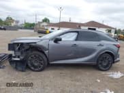 ✅ 2023 Lexus RX 500h F Sport Performance • VIN: 2T2BCMEA8PC001532 • Лот: 42674608. Опубликован ранее на IAAI с пробегом 22 051 миль. Бесплатный доступ к архиву аукционных продаж из США и подробный отчёт об истории автомобиля на DreamBid. Изображение 14.