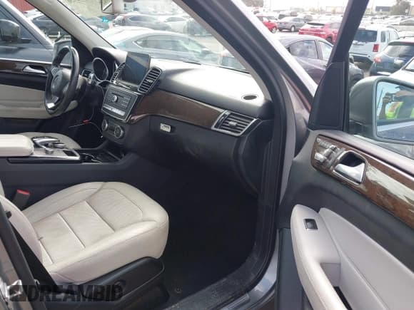 ✅ 2016 Mercedes-Benz GLE 350 • VIN: 4JGDA5JB1GA779369 • Lot: 43432756. Listed on IAAI with 97,493 mi. Free auction sales archive from the USA and detailed vehicle history report at DreamBid. Image 5.
