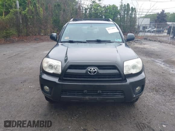 ✅ 2006 Toyota 4Runner Limited • VIN: JTEBU17R368053935 • Lot: 42374005. Listed on IAAI with 116,859 mi. Free auction sales archive from the USA and detailed vehicle history report at DreamBid. Image 12.