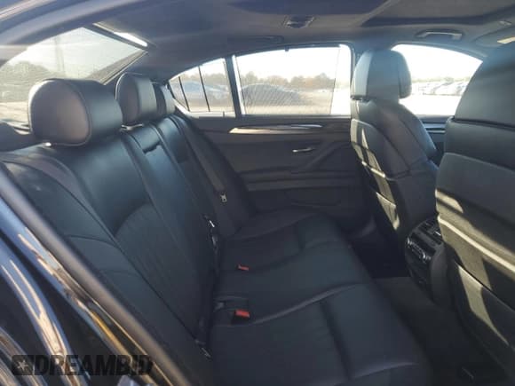 ✅ 2014 BMW M5 • VIN: WBSFV9C50ED593312 • Lot: 90977115. Wystawiony na Copart z przebiegiem 57 901 mil. Bezpłatny archiwum sprzedaży aukcyjnych z USA i szczegółowy raport historii pojazdu na DreamBid. Zdjęcie 10.