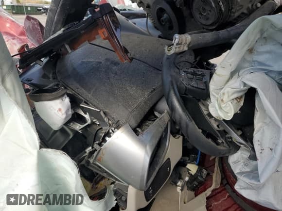 ✅ 2017 Kia Sorento LX • VIN: 5XYPGDA52HG324794 • Lot: 91005045. Listed on Copart with Not provided. Free auction sales archive from the USA and detailed vehicle history report at DreamBid. Image 9.