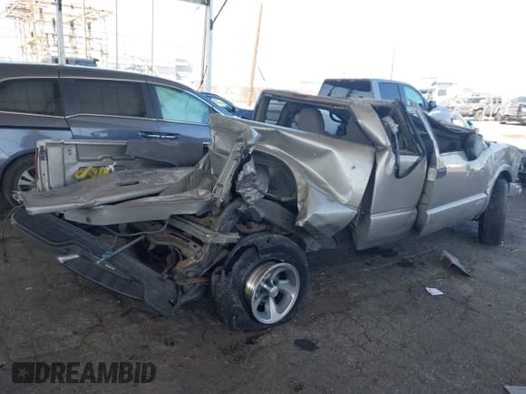 ✅ 2003 Chevrolet S-10 • VIN: 1GCCS19H238187348 • Лот: 41993111. Опубликован ранее на IAAI с пробегом 202 669 миль. Бесплатный доступ к архиву аукционных продаж из США и подробный отчёт об истории автомобиля на DreamBid. Изображение 6.