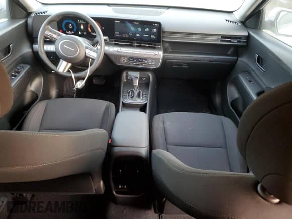 2025 Hyundai Kona SEL with VIN KM8HB3AB7SU216546, listed as a Copart auction lot 86342834 with 485 mi miles and Salvage title. Bid and sale history available at DreamBid. Image 8.