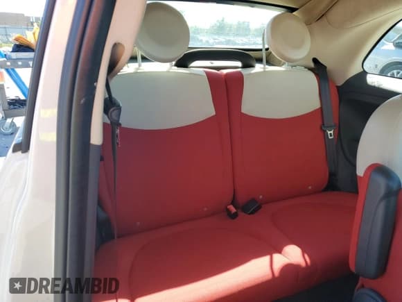 ✅ 2013 FIAT 500 Pop • VIN: 3C3CFFDRXDT575212 • Лот: 92502175. Опубликован ранее на Copart с пробегом 100 916 миль. Бесплатный доступ к архиву аукционных продаж из США и подробный отчёт об истории автомобиля на DreamBid. Изображение 10.