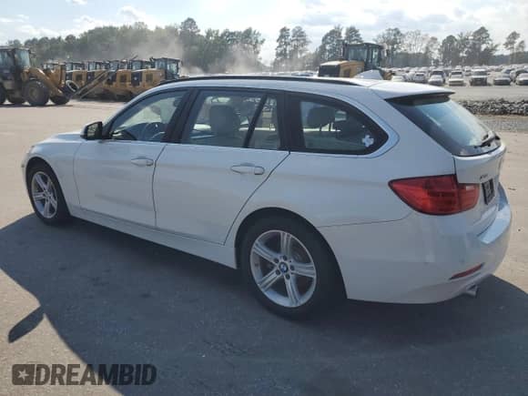 2015 BMW 3 Series 328d xDrive с VIN WBA3K5C57FK301449, выставлен на аукционе Copart как лот 70889655 с пробегом 159 040 миль миль и Списание • Salvage title. История ставок и продаж доступна на DreamBid. Изображение 2.