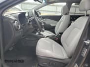 ✅ 2022 Hyundai Kona Limited • VIN: KM8K5CA33NU813204 • Лот: 64242184. Опубликован ранее на Copart с пробегом 24 763 миль. Бесплатный доступ к архиву аукционных продаж из США и подробный отчёт об истории автомобиля на DreamBid. Изображение 7.