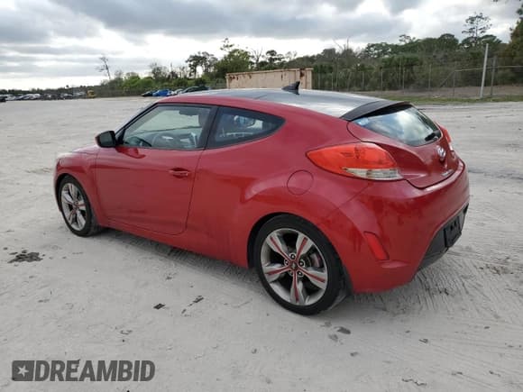✅ 2012 Hyundai Veloster w/Red Int • VIN: KMHTC6AD8CU049349 • Lot: 45963285. Wystawiony na Copart z przebiegiem 125 879 mil. Bezpłatny archiwum sprzedaży aukcyjnych z USA i szczegółowy raport historii pojazdu na DreamBid. Zdjęcie 2.