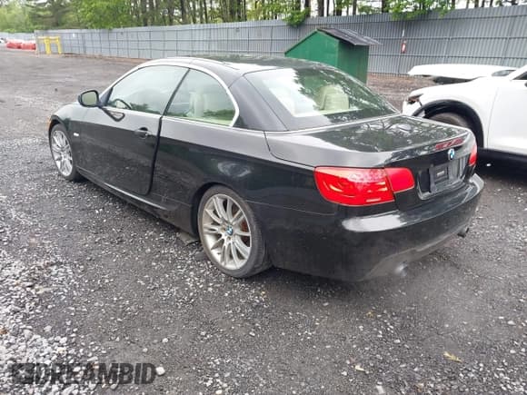 ✅ 2011 BMW 3 Series 335i • VIN: WBADX7C59BE742333 • Lot: 42367588. Wystawiony na IAAI z przebiegiem 133 095 mil. Bezpłatny archiwum sprzedaży aukcyjnych z USA i szczegółowy raport historii pojazdu na DreamBid. Zdjęcie 3.
