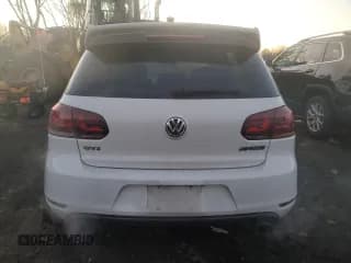 ✅ 2013 Volkswagen Golf GTI Autobahn • VIN: WVWGD7AJ7DW141444 • Lot: 92810965. Wystawiony na Copart z przebiegiem 158 060 mil. Bezpłatny archiwum sprzedaży aukcyjnych z USA i szczegółowy raport historii pojazdu na DreamBid. Zdjęcie 6.