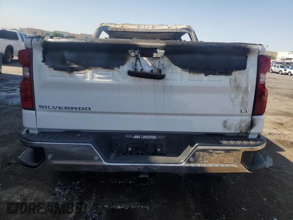 ✅ 2022 Chevrolet Silverado 1500 • VIN: 3GCPACETXNG516322 • Лот: 63135824. Опубликован ранее на Copart с пробегом Не указан. Бесплатный доступ к архиву аукционных продаж из США и подробный отчёт об истории автомобиля на DreamBid. Изображение 6.