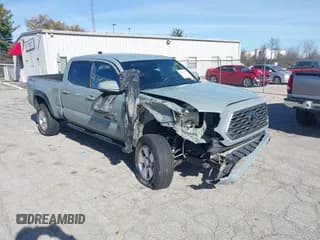 ✅ 2022 Toyota Tacoma TRD Off Road • VIN: 3TYDZ5BN1NT015418 • Lot: 43649466. Listed on IAAI with 58,704 mi. Free auction sales archive from the USA and detailed vehicle history report at DreamBid. Image 1.