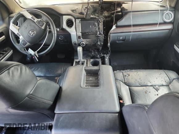 ✅ 2020 Toyota Tundra Limited • VIN: 5TFHY5F12LX897617 • Lot: 84275745. Listed on Copart with 80,714 mi. Free auction sales archive from the USA and detailed vehicle history report at DreamBid. Image 8.