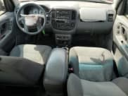 ✅ 2003 Ford Escape XLS Popular • VIN: 1FMYU92103KA03048 • Lot: 68683685. Listed on Copart with 100,475 mi. Free auction sales archive from the USA and detailed vehicle history report at DreamBid. Image 8.