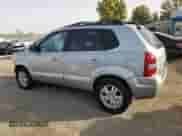 2007 Hyundai Tucson SE z VIN KM8JN12D47U501967, wystawiony jako Copart lot #77760684 z przebiegiem 137 683 mil mil oraz Szkoda całkowita • Salvage title. Historia ofert i sprzedaży dostępna na DreamBid. Obrazek 2.