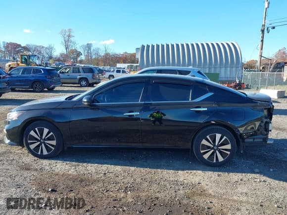 ✅ 2021 Nissan Altima SL • VIN: 1N4BL4EW3MN374220 • Lot: 43555747. Wystawiony na IAAI z przebiegiem 44 280 mil. Bezpłatny archiwum sprzedaży aukcyjnych z USA i szczegółowy raport historii pojazdu na DreamBid. Zdjęcie 15.
