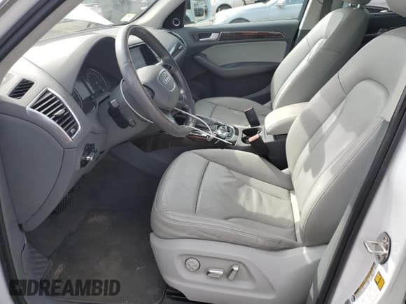 ✅ 2014 Audi Q5 Hybrid Prestige • VIN: WA1C8BFP4EA113127 • Lot: 71675975. Wystawiony na Copart z przebiegiem 142 801 mil. Bezpłatny archiwum sprzedaży aukcyjnych z USA i szczegółowy raport historii pojazdu na DreamBid. Zdjęcie 7.