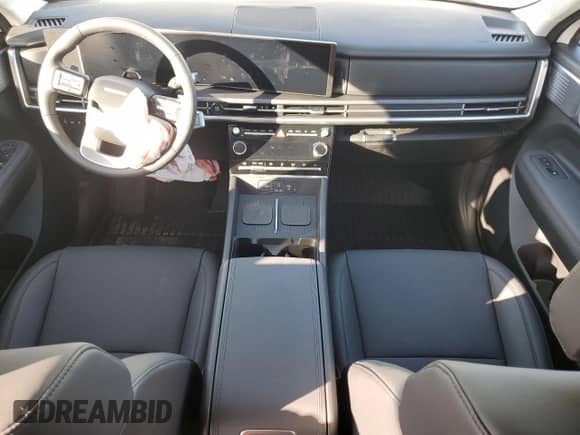 2025 Hyundai Santa Fe SEL с VIN 5NMP2DGL1SH075499, выставлен на аукционе Copart как лот 83337434 с пробегом 116 миль миль и Списание • Salvage title. История ставок и продаж доступна на DreamBid. Изображение 8.