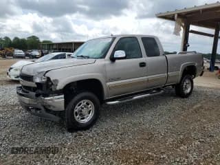 ✅ 2001 Chevrolet Silverado 2500HD LS • VIN: 1GCHK29U71E258941 • Lot: 56692395. Wystawiony na Copart z przebiegiem 189 133 mil. Bezpłatny archiwum sprzedaży aukcyjnych z USA i szczegółowy raport historii pojazdu na DreamBid. Zdjęcie 1.