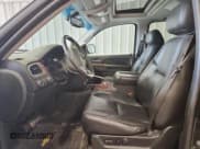 ✅ 2011 Chevrolet Suburban LTZ • VIN: 1GNSKKE39BR181106 • Lot: 81272845. Listed on Copart with 158,938 mi. Free auction sales archive from the USA and detailed vehicle history report at DreamBid. Image 7.