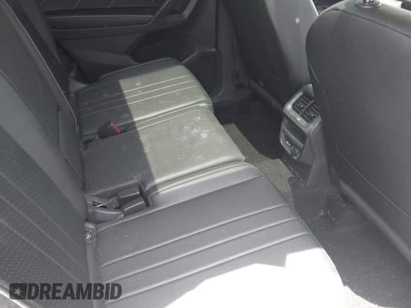 ✅ 2023 Volkswagen Tiguan SE R-Line Black • VIN: 3VVCB7AX2PM109516 • Лот: 42627592. Опубликован ранее на IAAI с пробегом 26 533 миль. Бесплатный доступ к архиву аукционных продаж из США и подробный отчёт об истории автомобиля на DreamBid. Изображение 8.