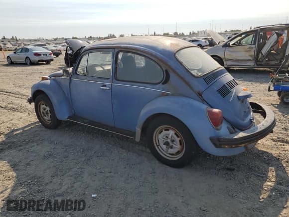 ✅ 1975 Volkswagen Beetle • VIN: 1352219695 • Lot: 71482745. Wystawiony na Copart z przebiegiem 39 452 mil. Bezpłatny archiwum sprzedaży aukcyjnych z USA i szczegółowy raport historii pojazdu na DreamBid. Zdjęcie 2.