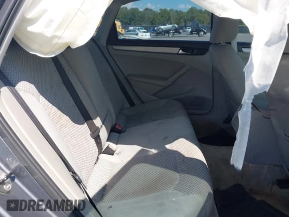 ✅ 2013 Volkswagen Passat S • VIN: 1VWAH7A33DC036247 • Lot: 43248263. Listed on IAAI with 140,191 mi. Free auction sales archive from the USA and detailed vehicle history report at DreamBid. Image 8.