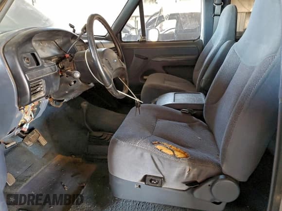 ✅ 1992 Ford F-250 • VIN: 1FTHX26G9NKB27825 • Лот: 96770245. Опубликован ранее на Copart с пробегом Не указан. Бесплатный доступ к архиву аукционных продаж из США и подробный отчёт об истории автомобиля на DreamBid. Изображение 7.