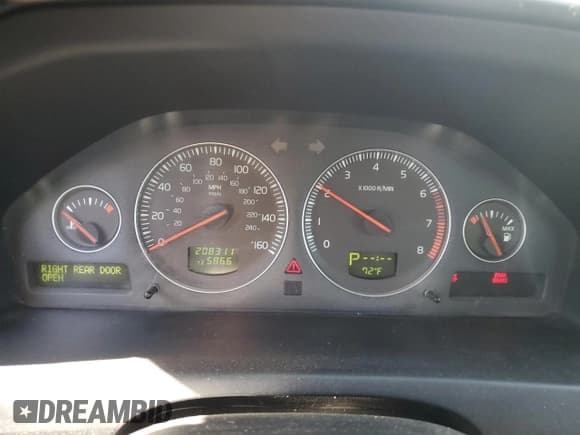 ✅ 2006 Volvo S60 2.4L Turbo • VIN: YV1RS547862553959 • Lot: 86755954. Wystawiony na Copart z przebiegiem 208 311 mil. Bezpłatny archiwum sprzedaży aukcyjnych z USA i szczegółowy raport historii pojazdu na DreamBid. Zdjęcie 9.