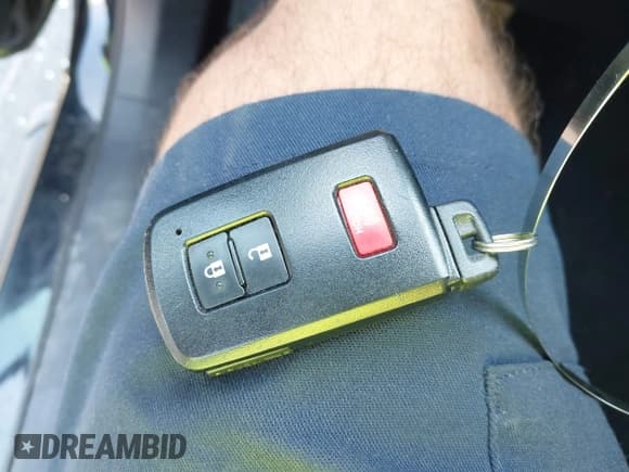 ✅ 2020 Toyota Tacoma SR5 • VIN: 5TFCZ5AN2LX235148 • Lot: 43008112. Listed on IAAI with 25,645 mi. Free auction sales archive from the USA and detailed vehicle history report at DreamBid. Image 11.