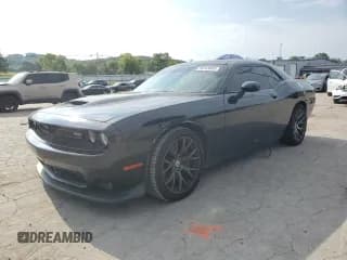 ✅ 2015 Dodge Challenger SRT 392 • VIN: 2C3CDZDJXFH707074 • Lot: 68743885. Wystawiony na Copart z przebiegiem 140 255 mil. Bezpłatny archiwum sprzedaży aukcyjnych z USA i szczegółowy raport historii pojazdu na DreamBid. Zdjęcie 1.