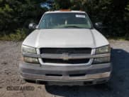 ✅ 2004 Chevrolet Silverado 3500 LS • VIN: 1GCJK39114E142054 • Lot: 71879645. Listed on Copart with Not provided. Free auction sales archive from the USA and detailed vehicle history report at DreamBid. Image 5.