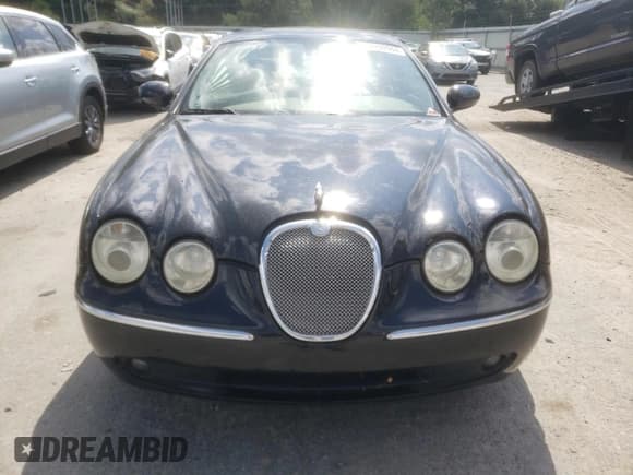 ✅ 2006 Jaguar S-Type 4.2 • VIN: SAJWA01B46HN71851 • Lot: 74090944. Wystawiony na Copart z przebiegiem Nie podano. Bezpłatny archiwum sprzedaży aukcyjnych z USA i szczegółowy raport historii pojazdu na DreamBid. Zdjęcie 5.