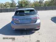 ✅ 2013 Lexus CT 200h • VIN: JTHKD5BH3D2168916 • Лот: 43620506. Опубликован ранее на IAAI с пробегом 144 831 миль. Бесплатный доступ к архиву аукционных продаж из США и подробный отчёт об истории автомобиля на DreamBid. Изображение 16.