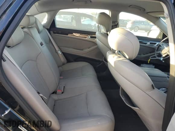 2015 Hyundai Genesis 3.8L z VIN KMHGN4JE4FU034327, wystawiony jako Copart lot #72601004 z przebiegiem 114 532 mil mil oraz Szkoda całkowita • Salvage title. Historia ofert i sprzedaży dostępna na DreamBid. Obrazek 10.