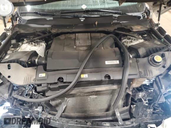 ✅ 2019 Land Rover Range Rover HSE • VIN: SALGS2SV9KA537906 • Lot: 69734145. Listed on Copart with 126,397 mi. Free auction sales archive from the USA and detailed vehicle history report at DreamBid. Image 11.