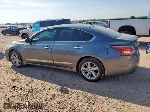 2015 Nissan Altima SV z VIN 1N4AL3AP3FC145524, wystawiony jako Copart lot #80999555 z przebiegiem 184 596 mil mil oraz Czysty tytuł • Clean title. Historia ofert i sprzedaży dostępna na DreamBid. Obrazek 2.