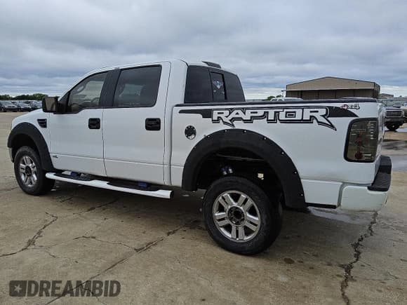 ✅ 2005 Ford F-150 XLT • VIN: 1FTPW12575KD45422 • Lot: 55288725. Listed on Copart with 318,218 mi. Free auction sales archive from the USA and detailed vehicle history report at DreamBid. Image 2.