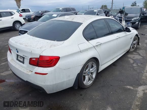✅ 2015 BMW 5 Series 535i xDrive • VIN: WBA5B3C56FD548284 • Lot: 43262851. Listed on IAAI with 102,867 mi. Free auction sales archive from the USA and detailed vehicle history report at DreamBid. Image 4.