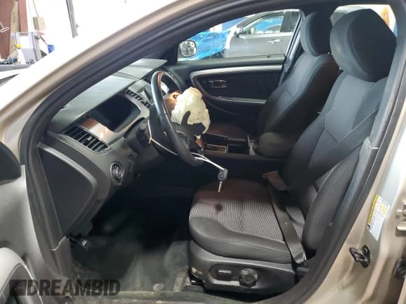 ✅ 2017 Ford Taurus SEL • VIN: 1FAHP2H88HG116768 • Lot: 57888415. Listed on Copart with 56,773 mi. Free auction sales archive from the USA and detailed vehicle history report at DreamBid. Image 7.