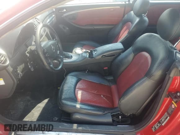 ✅ 2005 Mercedes-Benz CLK 500 • VIN: WDBTJ75J85F138215 • Lot: 68174355. Listed on Copart with Not provided. Free auction sales archive from the USA and detailed vehicle history report at DreamBid. Image 7.