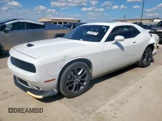 ✅ 2022 Dodge Challenger GT • VIN: 2C3CDZKG7NH165499 • Lot: 81833375. Wystawiony na Copart z przebiegiem 70 190 mil. Bezpłatny archiwum sprzedaży aukcyjnych z USA i szczegółowy raport historii pojazdu na DreamBid. Zdjęcie 1.