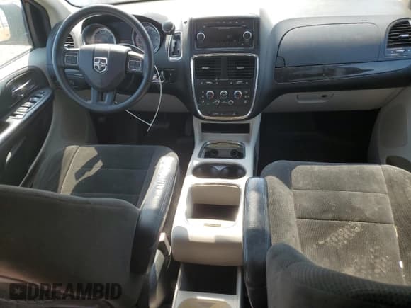 ✅ 2012 Dodge Grand Caravan SXT • VIN: 2C4RDGCG1CR321892 • Lot: 67871855. Wystawiony na Copart z przebiegiem 91 660 mil. Bezpłatny archiwum sprzedaży aukcyjnych z USA i szczegółowy raport historii pojazdu na DreamBid. Zdjęcie 8.