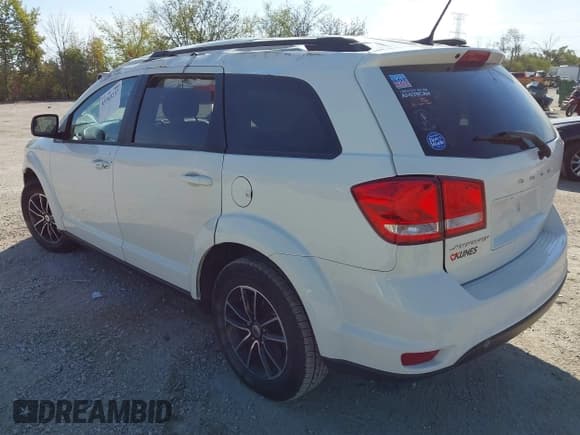 ✅ 2019 Dodge Journey SE • VIN: 3C4PDCBB8KT758578 • Lot: 43363237. Wystawiony na IAAI z przebiegiem 78 746 mil. Bezpłatny archiwum sprzedaży aukcyjnych z USA i szczegółowy raport historii pojazdu na DreamBid. Zdjęcie 3.